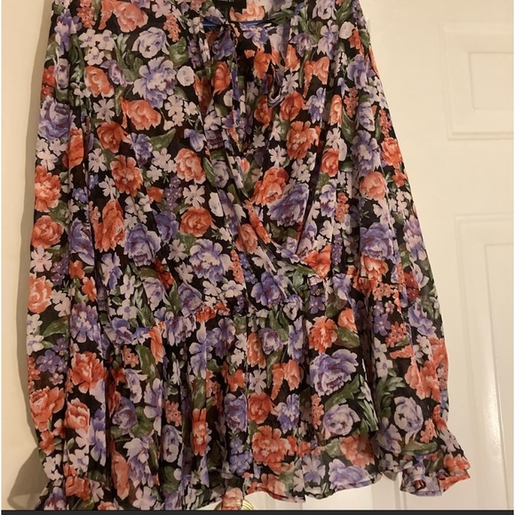 Forever 21 Tops - Forever 21 blouse